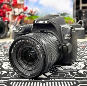 Canon EOS 200D II Kit with 18-55mm Lens