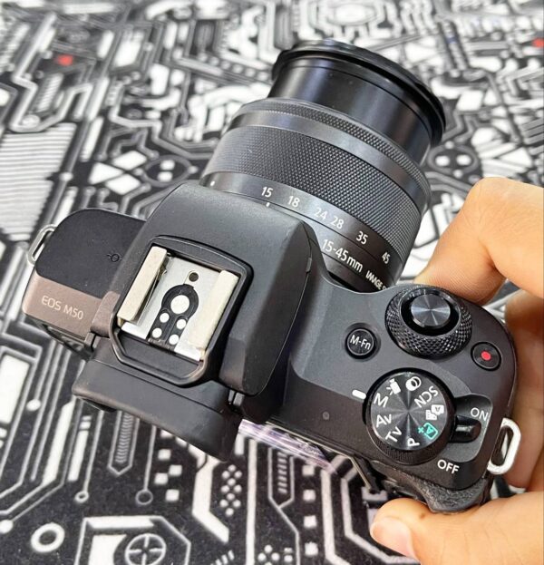 Canon EOS M50 Kit Lens