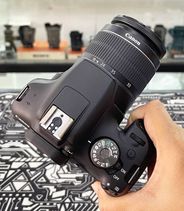 Canon EOS 2000D Kit