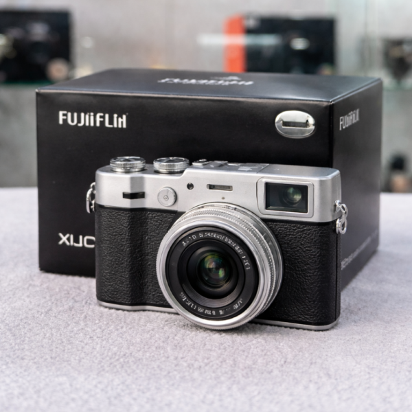 file_000000009f40722f86acbe907b959cff Fujifilm X100VI – Silver (Open Box Unused)