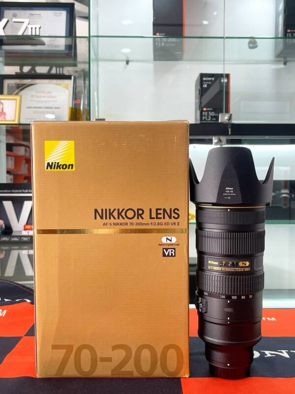 Nikon AF-S NIKKOR 70-200mm f/2.8G ED VR II Lens with Accessory Bundle