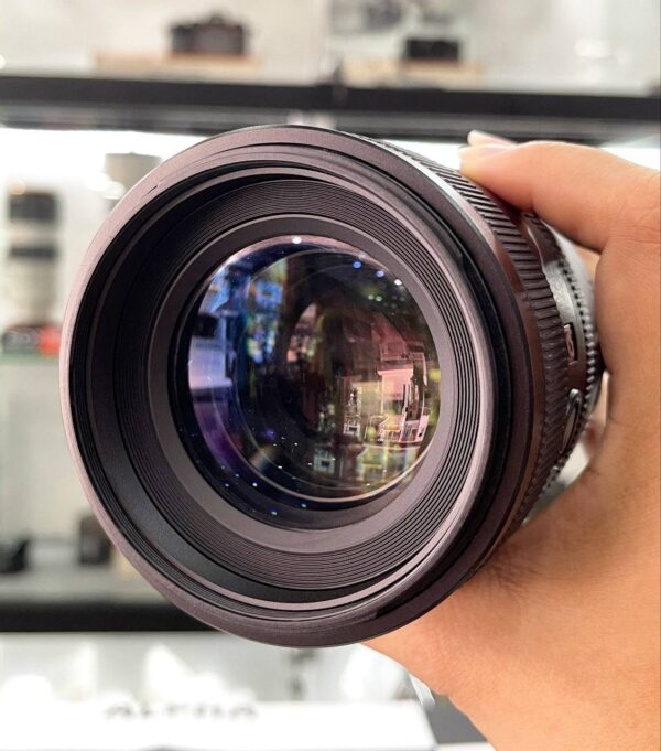 Sony FE 100mm f/2.8 STF GM OSS Lens with Accessory Bundle