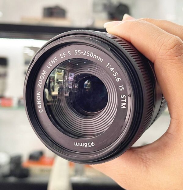 Canon EF-S 55-250mm f/4-5.6 IS STM Lens
