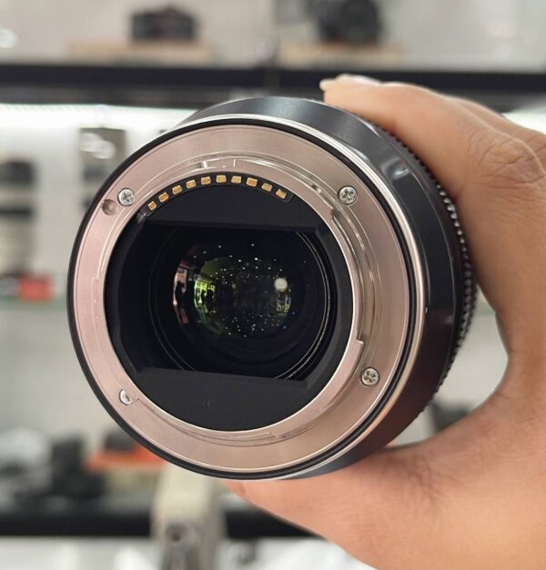 Tamron 28-75mm f/2.8 Di III VXD G2 Lens for Sony E-mount with Accessory Bundle