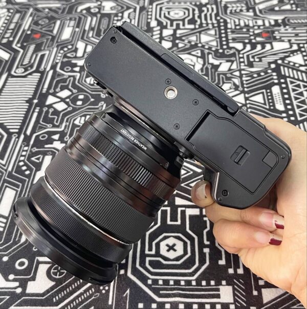 photo_2025-02-07_04-59-55 Fujifilm X-T5 Kit with XF 16-80mm f/4 R OIS WR Lens + Accessory Bundle