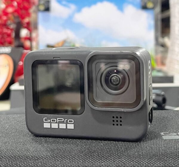 GoPro HERO9 Black – Very Good Condition (94%) with 64GB Memory Card + Screen Protector