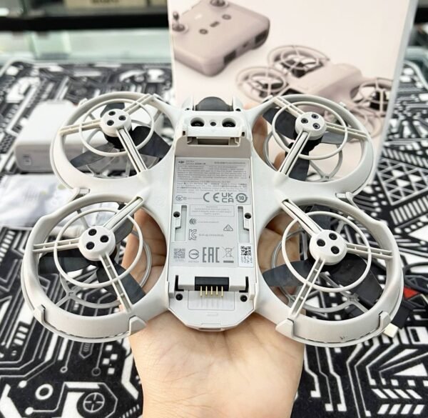 DJI NEO Fly More Combo – Excellent Condition with 3 Batteries + Charging Hub + Full Kit
