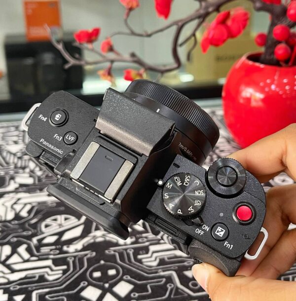 Panasonic Lumix G100 Vlogging Kit with 12-32mm Lens + 64GB Card