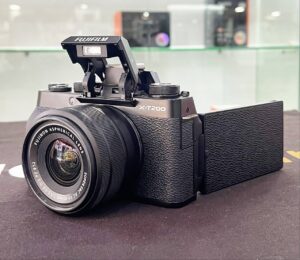 photo_2025-07-17_05-24-24 (2) Fujifilm X-T200 Kit with XC 15-45mm f/3.5-5.6 OIS PZ Lens