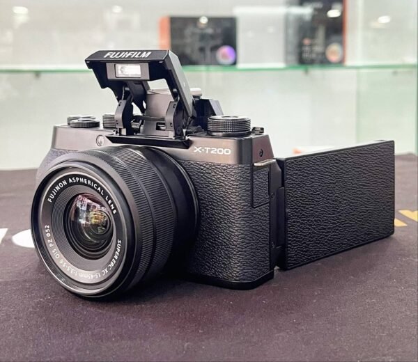 photo_2025-07-17_05-24-24 (2) Fujifilm X-T200 front view with 15-45mm power zoom lens – entry level 4K mirrorless camera