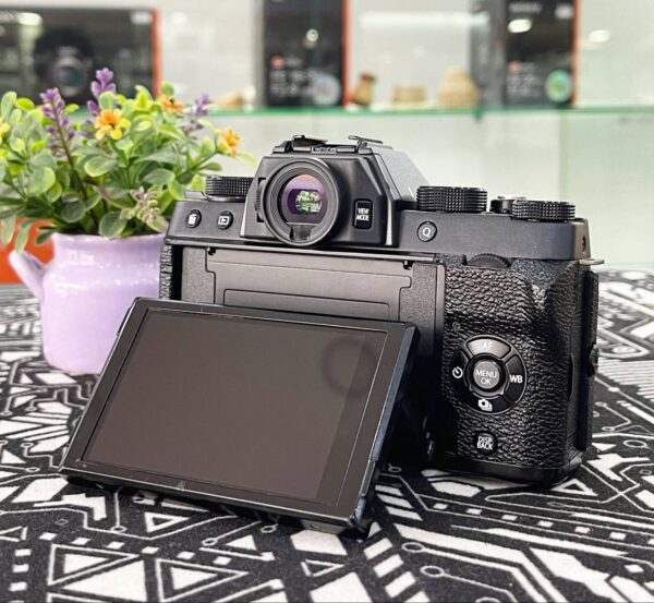 photo_2025-08-06_05-16-30 Fujifilm X-T100 with XF 50mm f/2 R WR Lens + Accessory Bundle