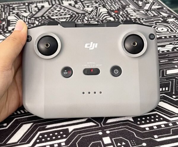 DJI Mavic 3 – Excellent Condition with PGYTECH ND Filters + Payload Release + Bag + 64GB