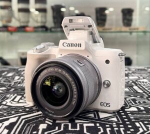 Canon EOS M50 Kit Lens