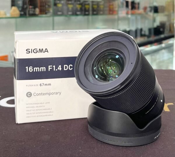 Sigma 16mm f/1.4 DC DN Contemporary – Excellent Condition (98%) with Accessory Bundle