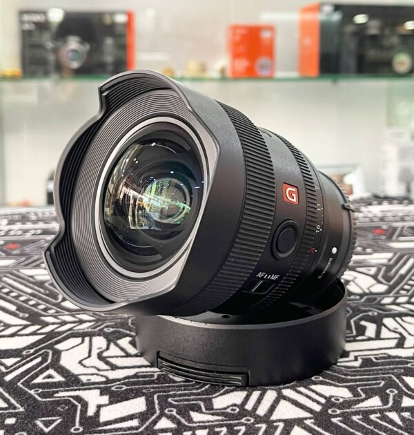 Sony FE 14mm f/1.8 GM Lens – Excellent Condition (98%) with UV Filter + Accessory Bundle