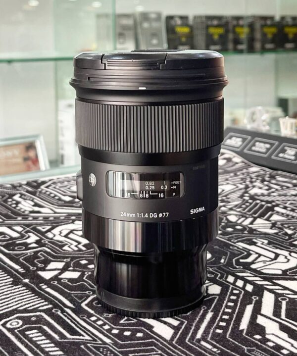 photo_2025-10-16_04-25-27 Sigma 24mm f/1.4 DG DN Art Lens for Sony E-Mount with UV Filter + Accessory Bundle