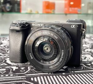 photo_2025-10-25_07-08-54 Sony A6400L Kit (16-50mm Lens) with Accessory Bundle
