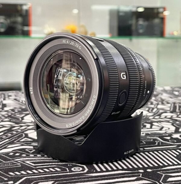 Sony FE 20-70mm f/4 G Lens – Like New (99%) with UV Filter + Accessory Bundle