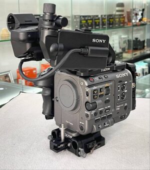 photo_2025-11-26_06-47-27 Sony FX6 Cinema Line Camera with Tilta Full Cage Kit