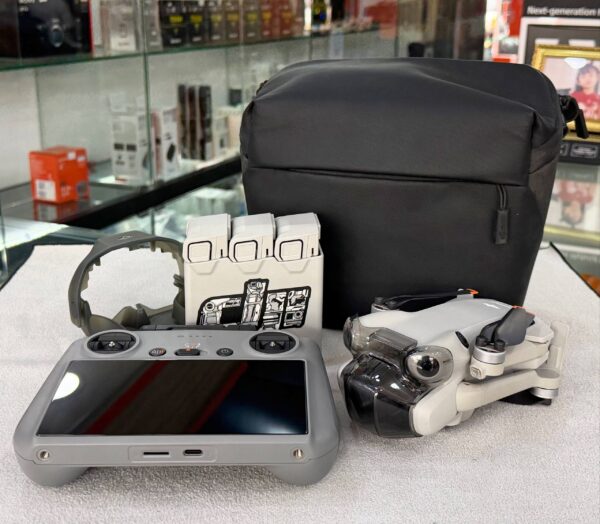photo_2025-12-02_03-46-24 DJI Mini 4 Pro Fly More Combo