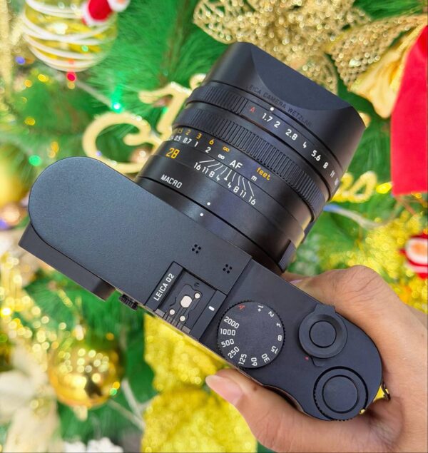 photo_2025-12-06_07-27-15 Leica Q2 with Accessory Bundle + Leica Flash