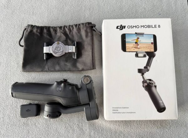 DJI Osmo Mobile 8 Phone Gimbal Stabilizer (Remaining Manufacturer Warranty)