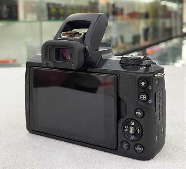 Canon EOS M50 Kit – Excellent 24.1MP 4K Vlogging Camera with 15-45mm Lens + Accessory Bundle
