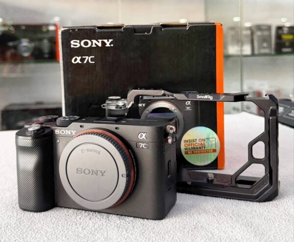 photo_2025-12-10_03-57-24 Sony Alpha 7C (ILCE-7C) with SmallRig Cage + Accessory Bundle