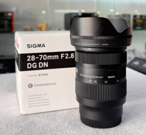 Sigma 28-70mm f/2.8 DG DN Contemporary Lens for Sony E-Mount with Accessory Bundle