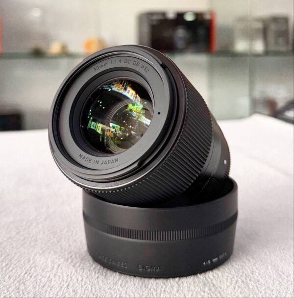 Sigma 30mm f/1.4 DC DN Contemporary – Excellent Condition (98%) with Accessory Bundle
