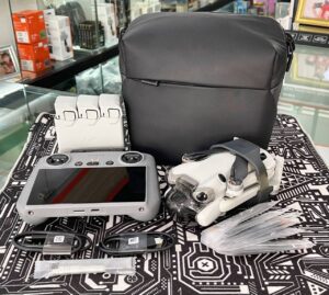 DJI Mini 4 Pro Fly More Combo
