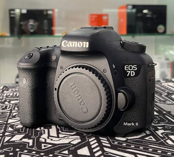 Canon EOS 7D Mark II