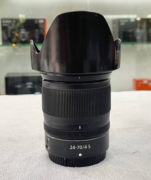 Nikon NIKKOR Z 24-70mm f/4 S Lens