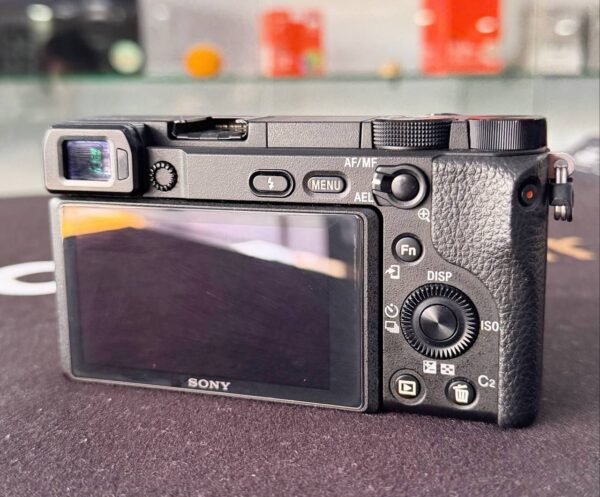 Sony Alpha A6400 – Excellent Condition (97%) with Accessory Bundle