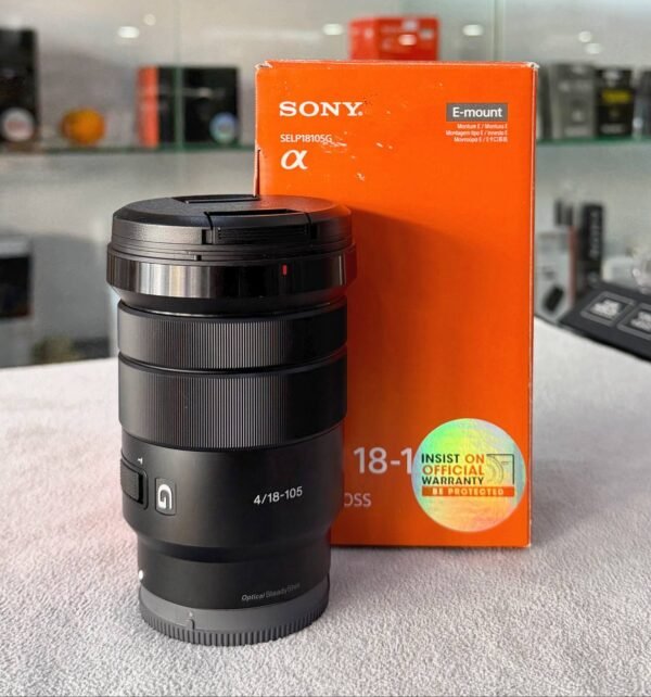 Sony 18-105mm f/4 G OSS lens excellent condition
