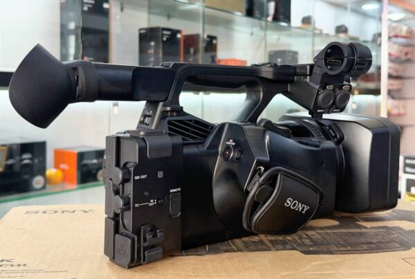Sony PXW-Z190 4K Handheld Camcorder (Like New) with Wireless Mic + Pro Camera Bag