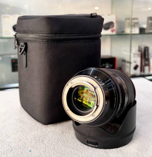 photo_2026-02-02_05-30-13 Sigma 35mm f/1.2 DG DN Art Lens for Sony E-Mount with UV Filter + Accessory Bundle