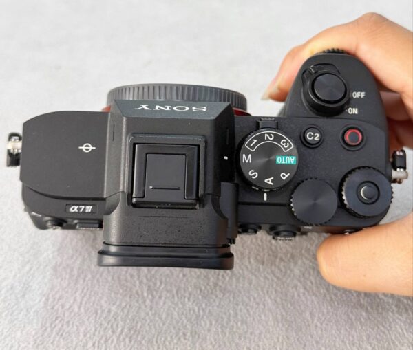 Sony Alpha 7 IV (ILCE-7M4) with Microphone + Accessory Bundle