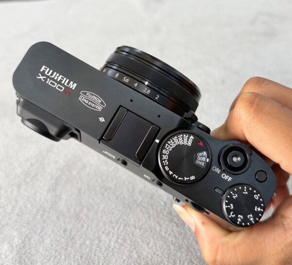 Fujifilm X100VI – Like New (99%) with Accessory Bundle