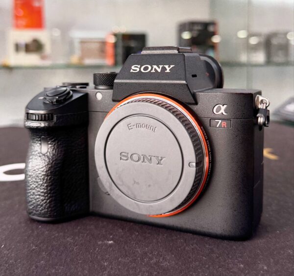 Sony Alpha 7R III (ILCE-7RM3) with Microphone + Accessory Bundle