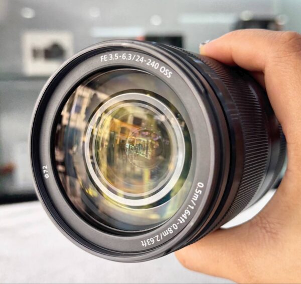 photo_2026-03-11_06-19-28 Sony FE 24-240mm f/3.5-6.3 OSS Lens – Excellent Condition (97%) with UV Filter + Accessory Bundle