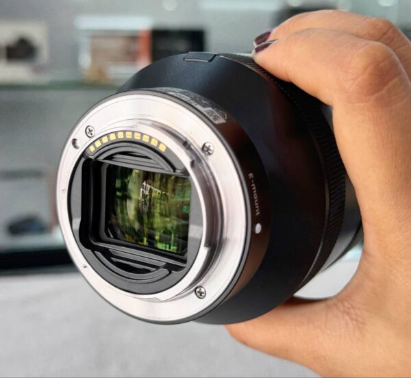 photo_2026-03-11_06-19-29 Sony FE 24-240mm f/3.5-6.3 OSS Lens – Excellent Condition (97%) with UV Filter + Accessory Bundle
