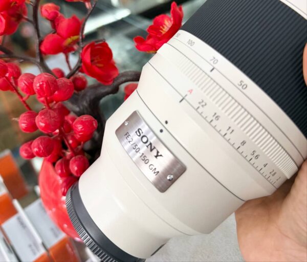 Sony FE 50-150mm f/2 GM Lens with Accessory Bundle