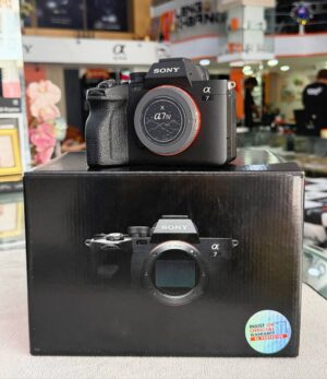 photo_2026-04-21_03-17-53 Sony Alpha 7 IV (ILCE-7M4) with Microphone + Accessory Bundle
