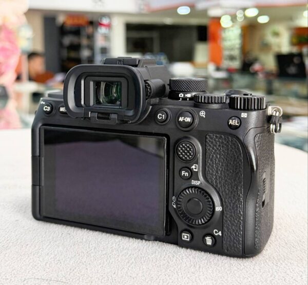 Sony Alpha 7 IV (ILCE-7M4) with Microphone + Accessory Bundle