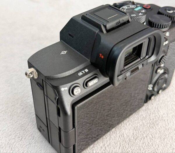 Sony Alpha 7 IV (ILCE-7M4) with Microphone + Accessory Bundle