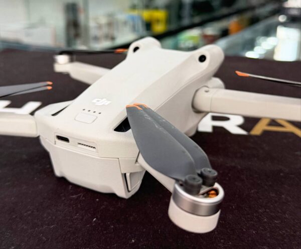 DJI Mini 3 Pro Fly More Combo