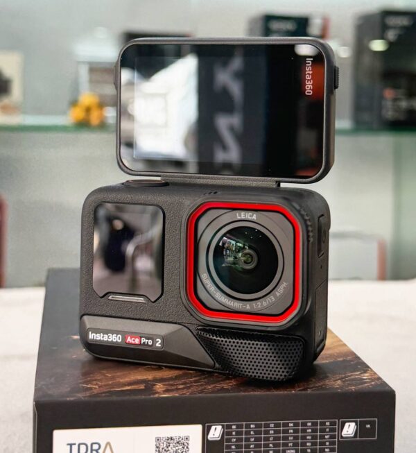 Insta360 Ace Pro 2 Standard Bundle – Excellent Condition (98%)
