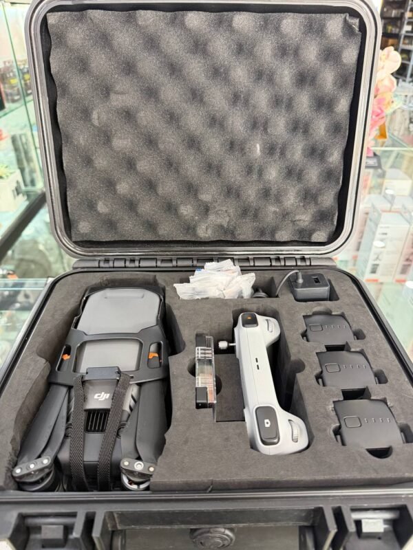 DJI Mavic 3 Pro fly more combo excellent condition