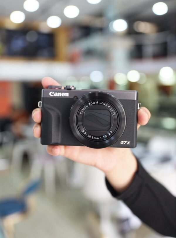 Canon PowerShot G7 X Mark III 30th Anniversary Limited Edition, 20.1MP Vlogging Compact with 24-100mm f/1.8-2.8 Lens + 128GB Card + Accessories